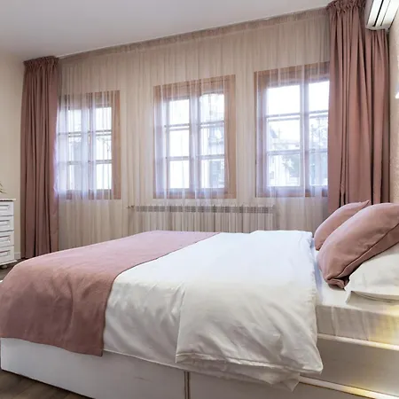 Divna * Veliko Tarnovo